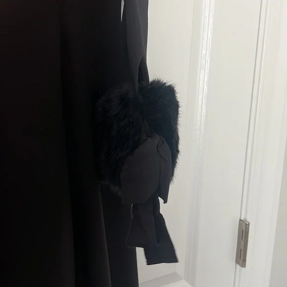 Black dress - Picture 4 of 7